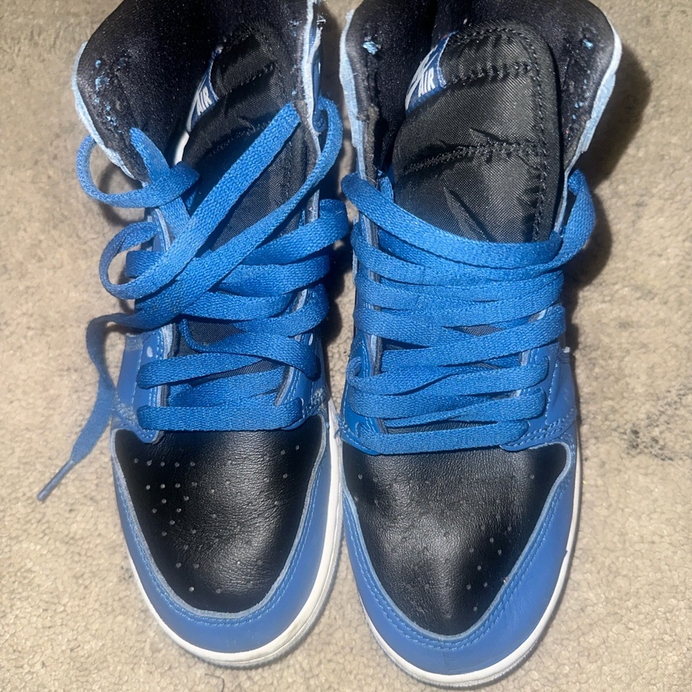 Air Jordan High-Top Sneakers in Blue and Black - Picture 2 of 8